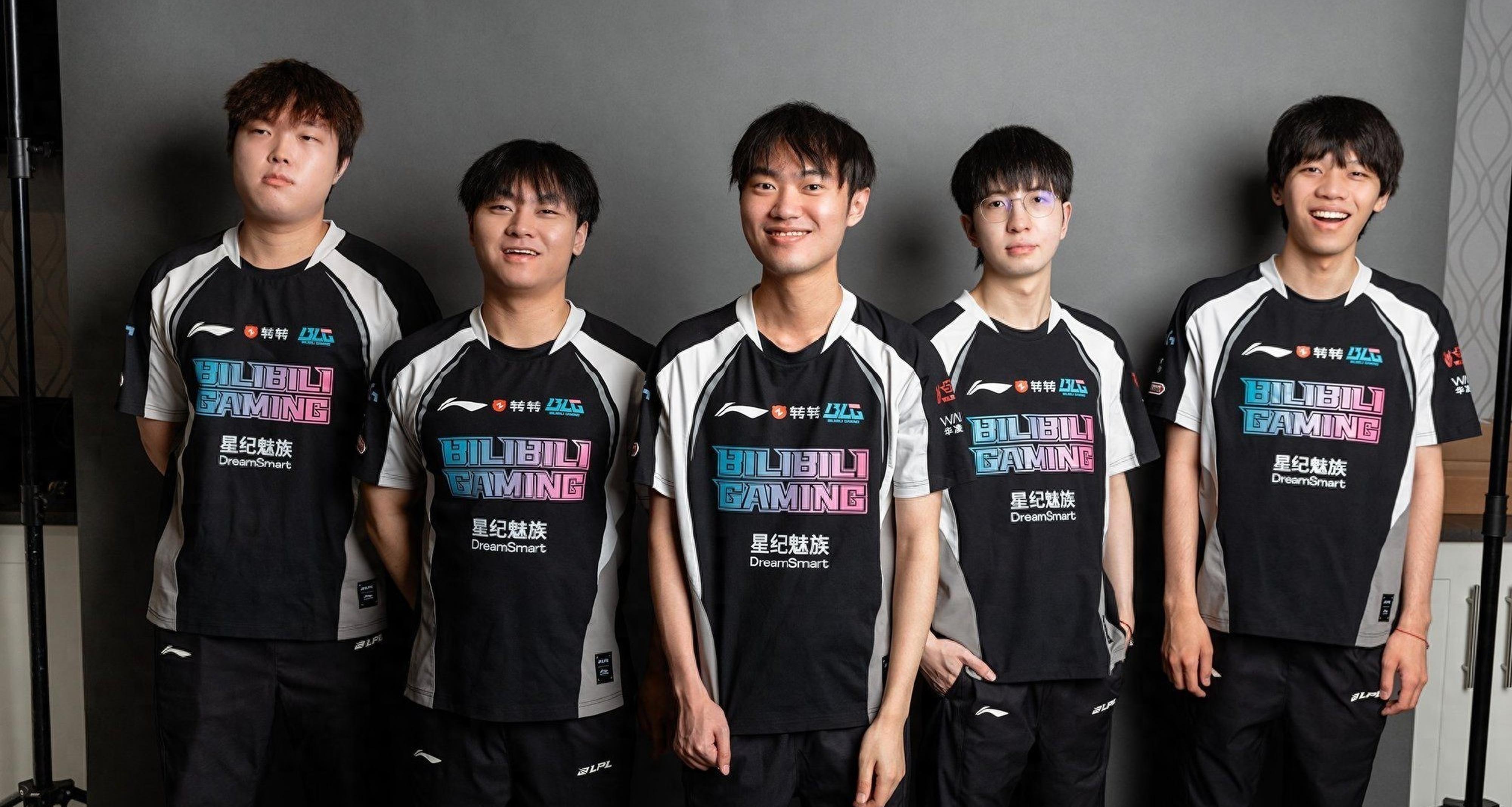 DFM血洗TSM,Gumayusi打出惊人五杀宿敌对决入围赛,成为赛场最大亮点的简单介绍 DFM血洗TSM,Gumayusi打出惊人五杀宿敌对决入围赛,成为赛场最大亮点的简单介绍