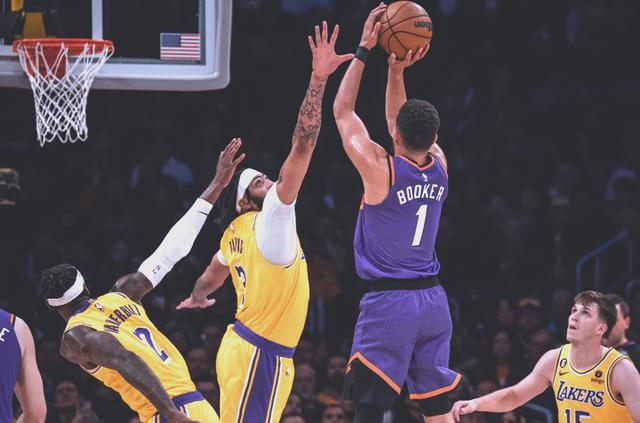 篮球战术调整奏效,成功扭转局势 篮球战术调整奏效,成功扭转局势